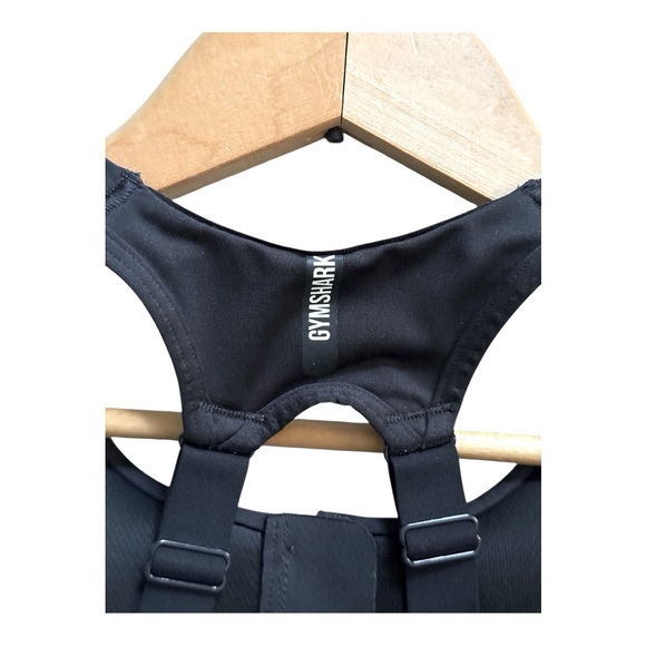 Gymshark Women’s Zipper Front Sports Bra! Black! Small! - Picture 3 of 6